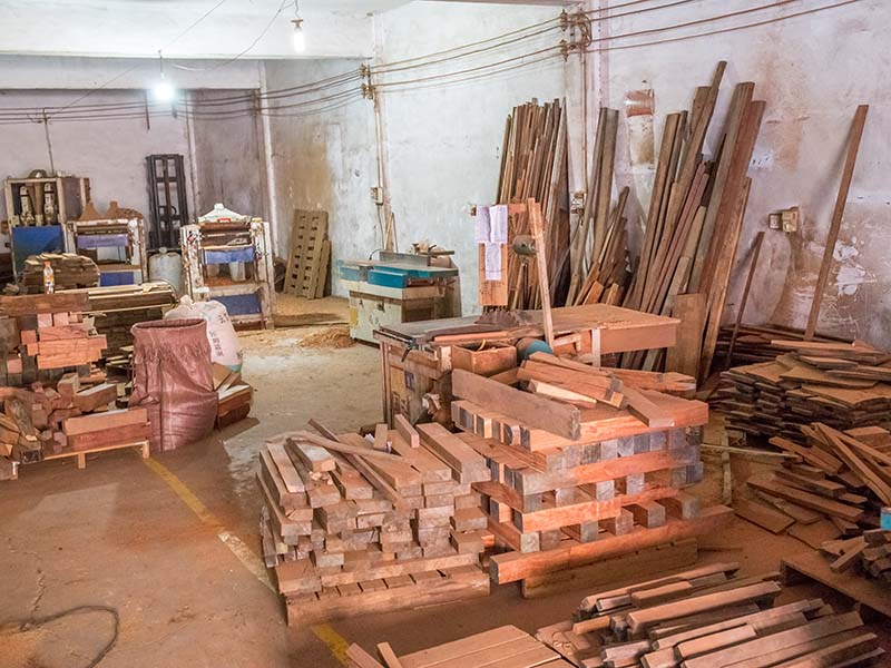 浠水楼梯地板柜门的油漆修复-09